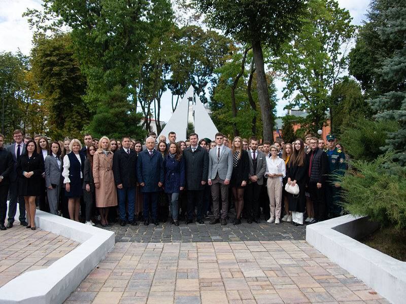 news_2022-09-19-участники форума.jpg