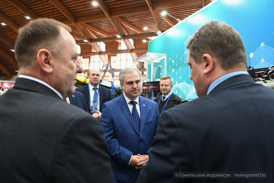 news_2023-02-17-выставка1.jpg