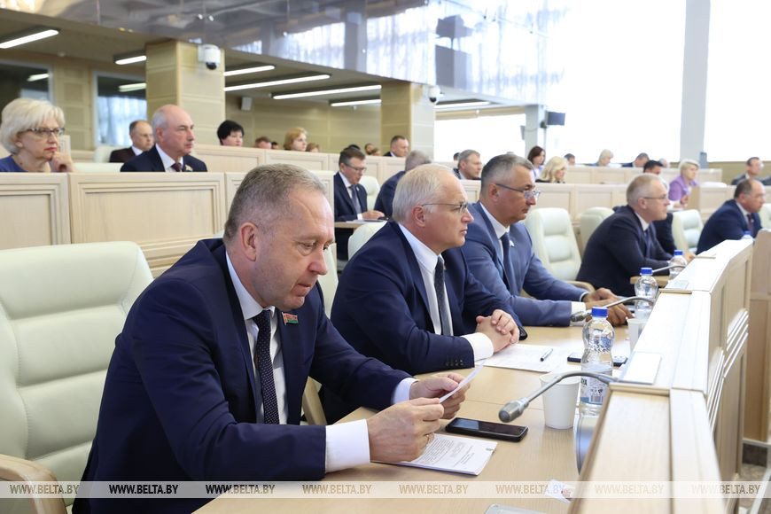 news_2023-06-30-сенаторы.jpg
